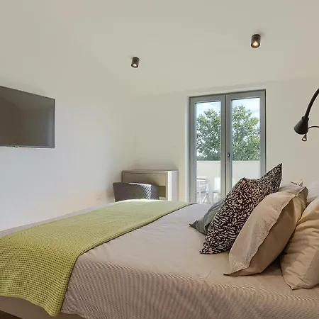 Aurelia Дом отдыха Veligolji